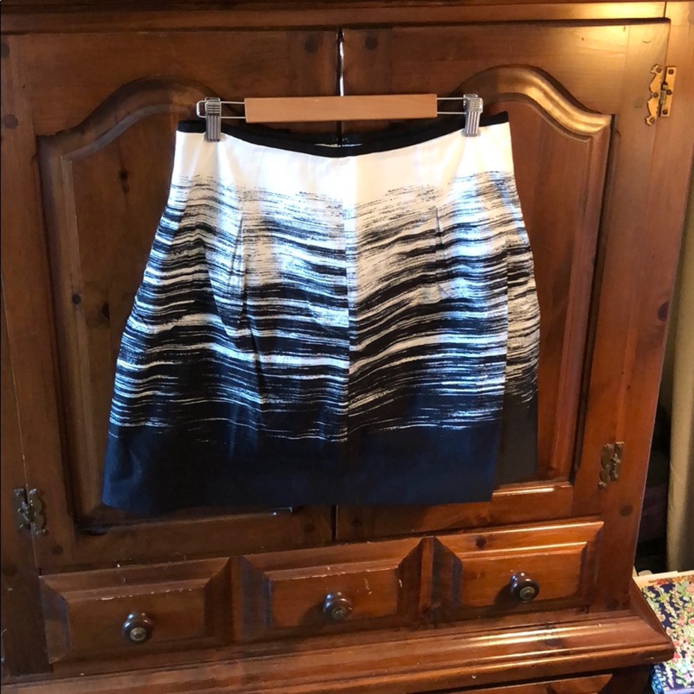 It’s a Ann Taylor Petites Skirt